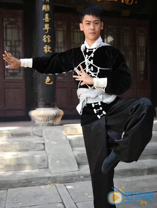 李淳表演节目照