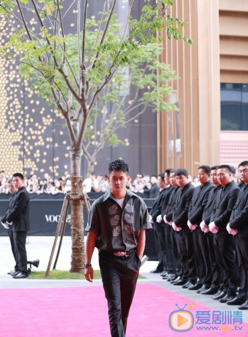 李淳帅气写真 李淳高清写真_李淳高清剧照