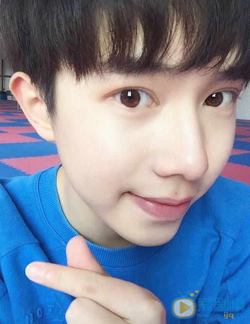 李俊濠生活照 李俊濠高清写真_李俊濠高清剧照