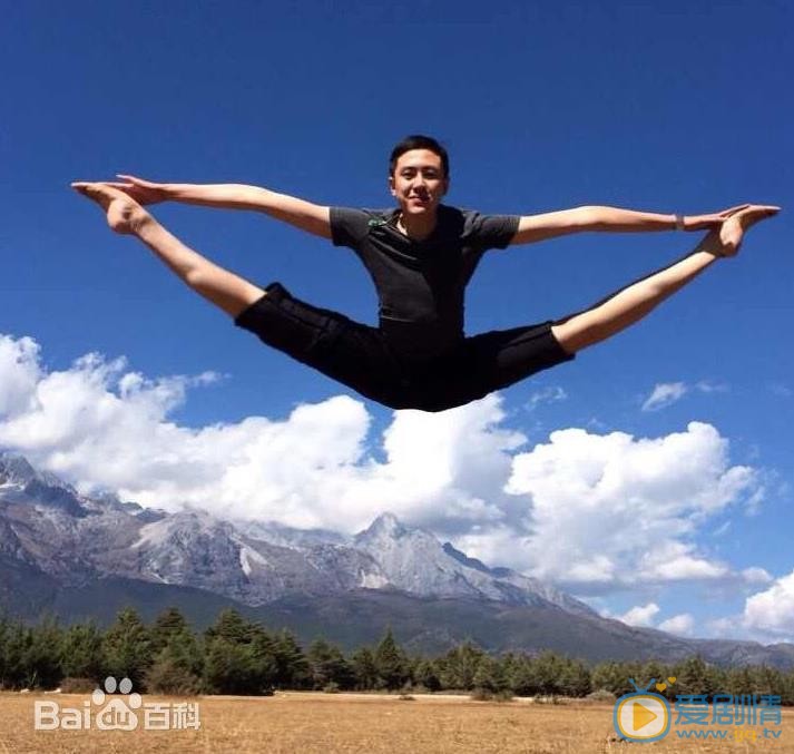 张仁博舞蹈写真照 张仁博高清写真_张仁博高清剧照