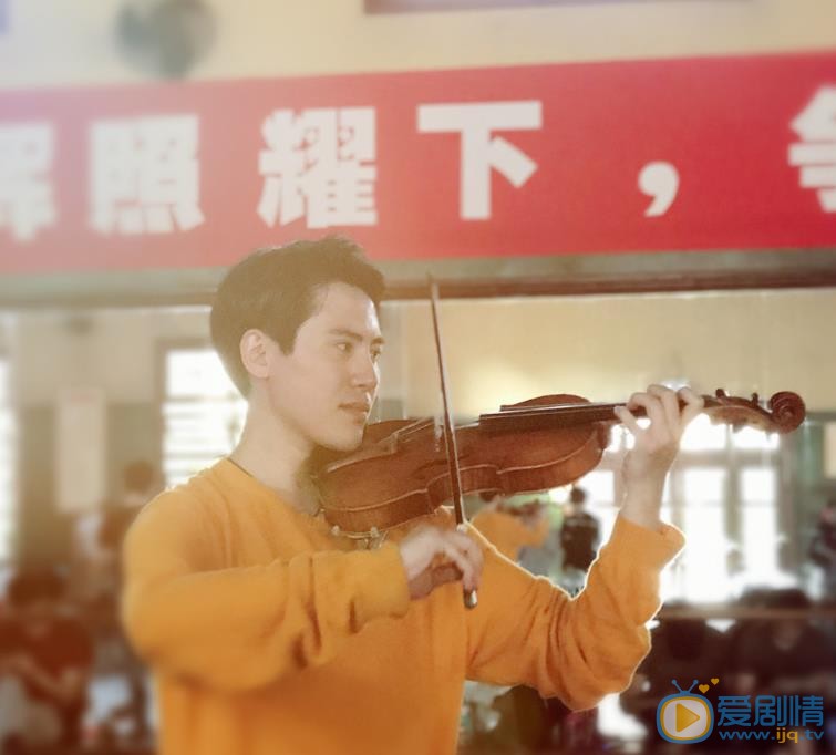 张仁博《芳华》剧照 张仁博高清写真_张仁博高清剧照