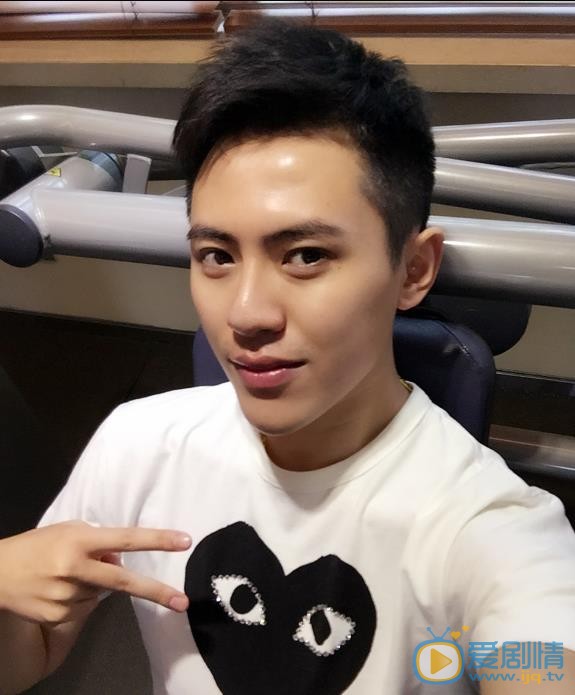 张仁博生活照 张仁博高清写真_张仁博高清剧照