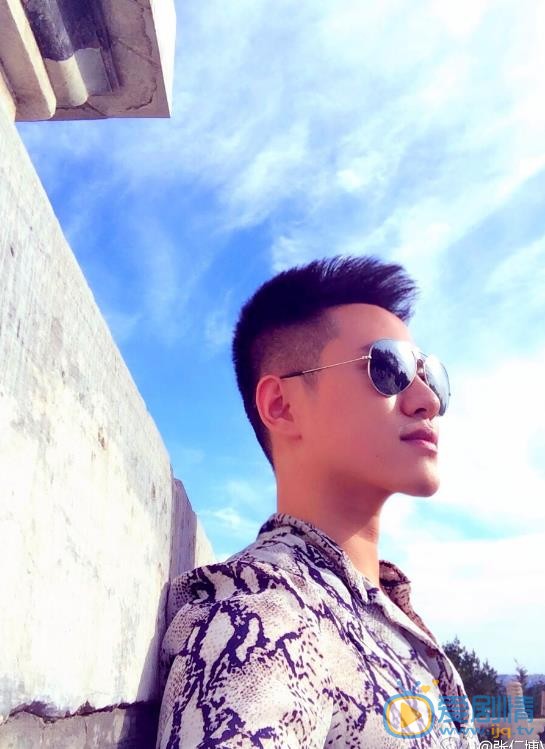 张仁博旅行照 张仁博高清写真_张仁博高清剧照
