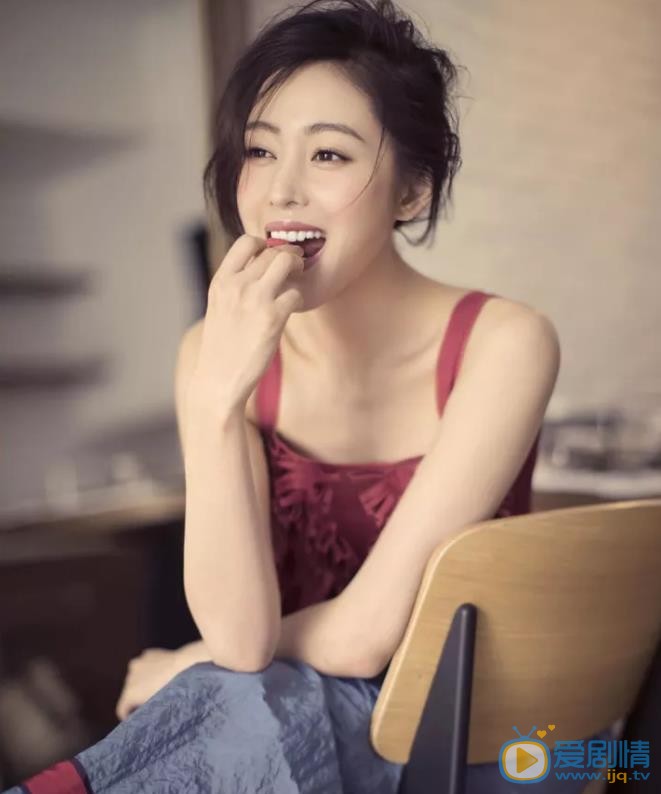鸿雁在水鱼在云剧照