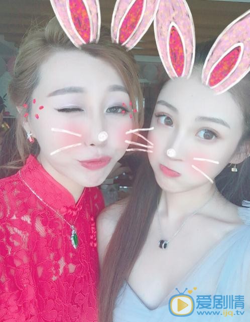 赵儒嫣与人合照 赵儒嫣高清写真_赵儒嫣高清剧照