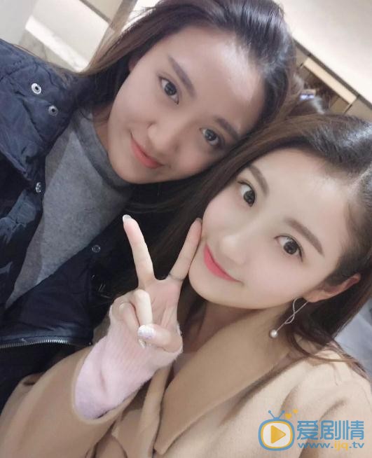 赵儒嫣与人合照 赵儒嫣高清写真_赵儒嫣高清剧照