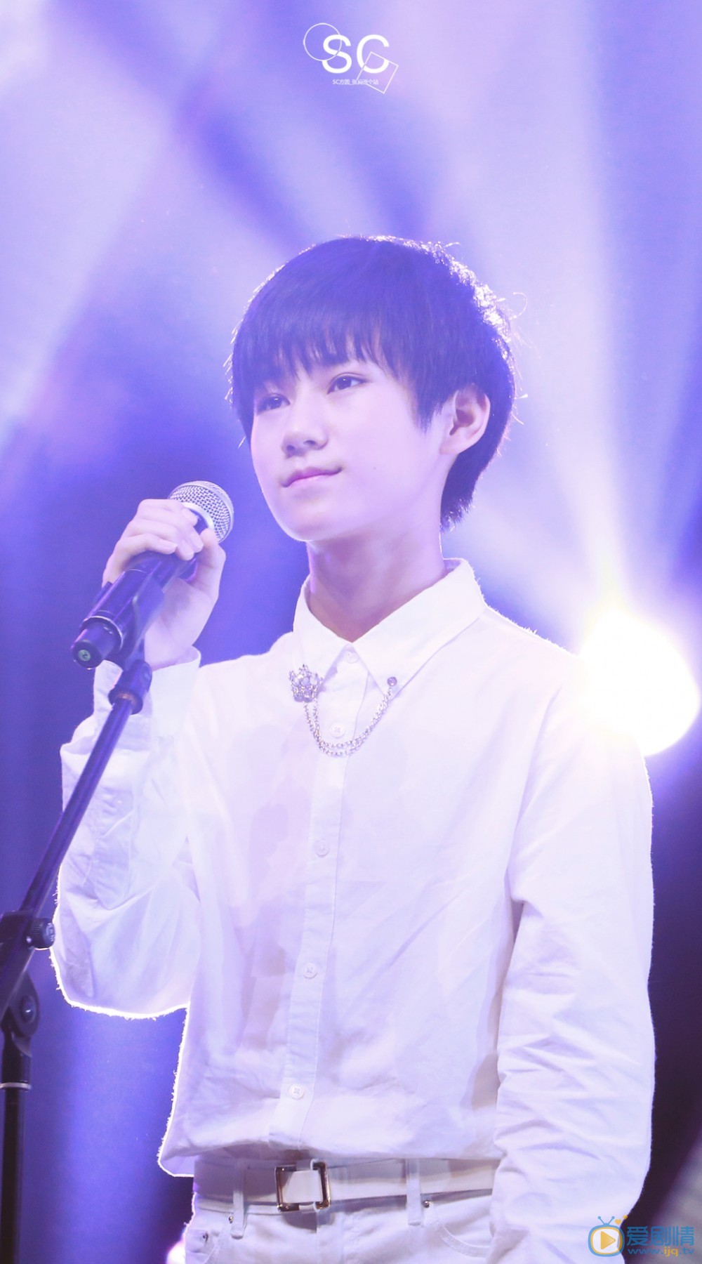 张真源白衣少年写真 张真源高清写真_张真源高清剧照