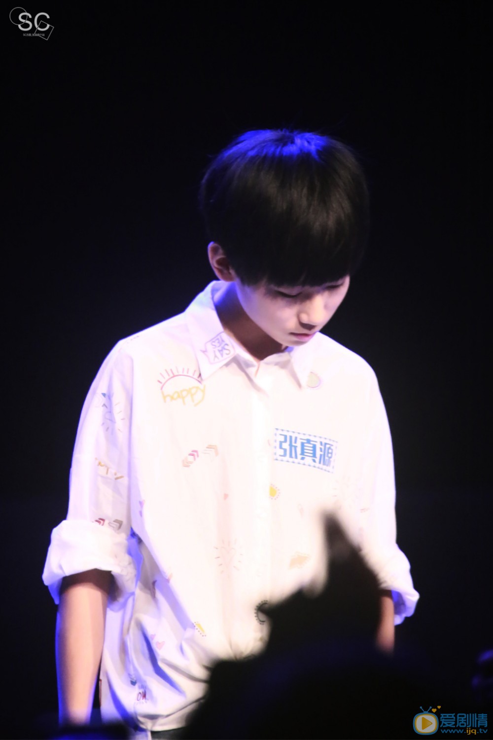 张真源白衣少年写真 张真源高清写真_张真源高清剧照