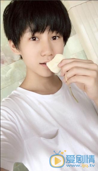 张真源白衣少年写真 张真源高清写真_张真源高清剧照