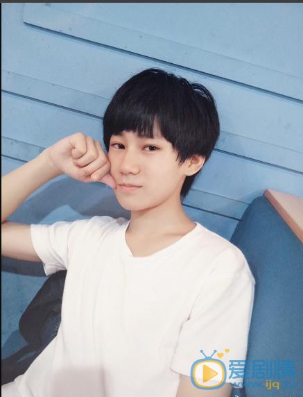 张真源白衣少年写真 张真源高清写真_张真源高清剧照