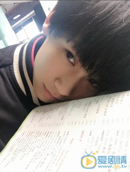 张真源生活照写真 张真源高清写真_张真源高清剧照