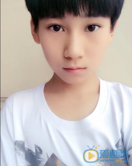 张真源白衣少年写真 张真源高清写真_张真源高清剧照
