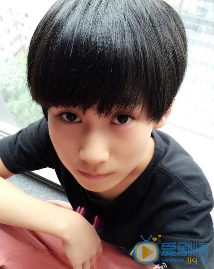 张真源生活照写真 张真源高清写真_张真源高清剧照