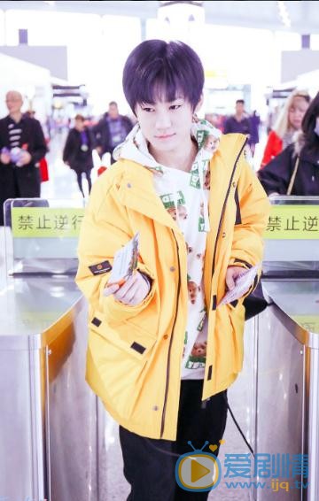 张真源街拍写真 张真源高清写真_张真源高清剧照