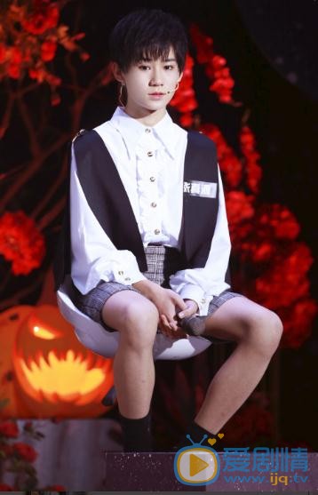 张真源演唱会写真 张真源高清写真_张真源高清剧照