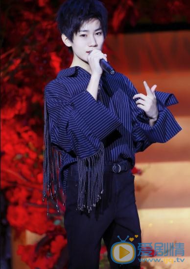 张真源演唱会写真 张真源高清写真_张真源高清剧照