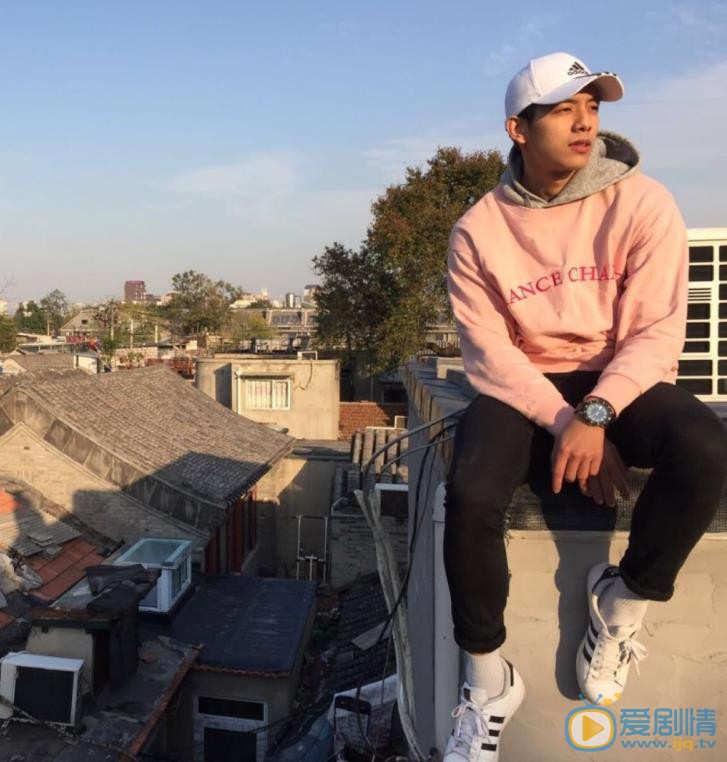 刘名凯生活照 刘名凯高清写真_刘名凯高清剧照