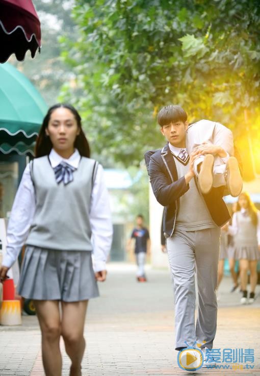 刘名凯《那女孩真帅》剧照 刘名凯高清写真_刘名凯高清剧照