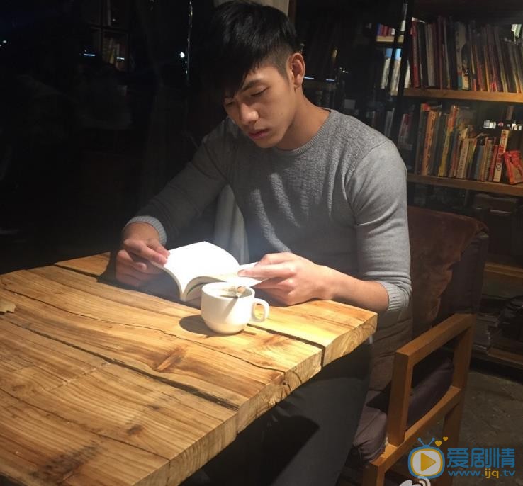 刘名凯生活照 刘名凯高清写真_刘名凯高清剧照