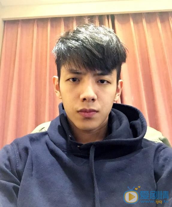 刘名凯生活照 刘名凯高清写真_刘名凯高清剧照