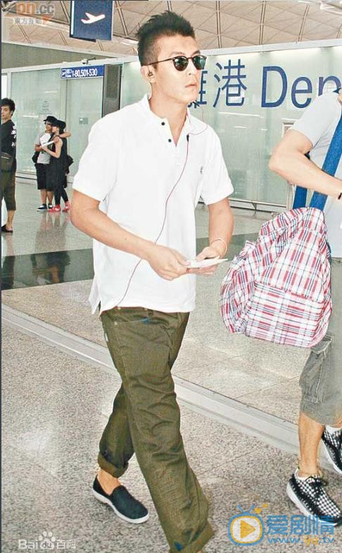 陈冠希路透街拍照 陈冠希高清写真_陈冠希高清剧照