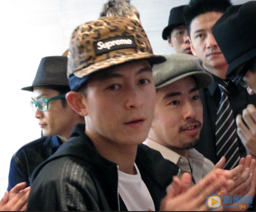 陈冠希路透街拍照 陈冠希高清写真_陈冠希高清剧照