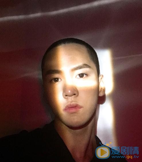 王加一帅气写真 王加一高清写真_王加一高清剧照