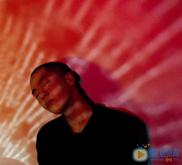 王加一帅气写真 王加一高清写真_王加一高清剧照