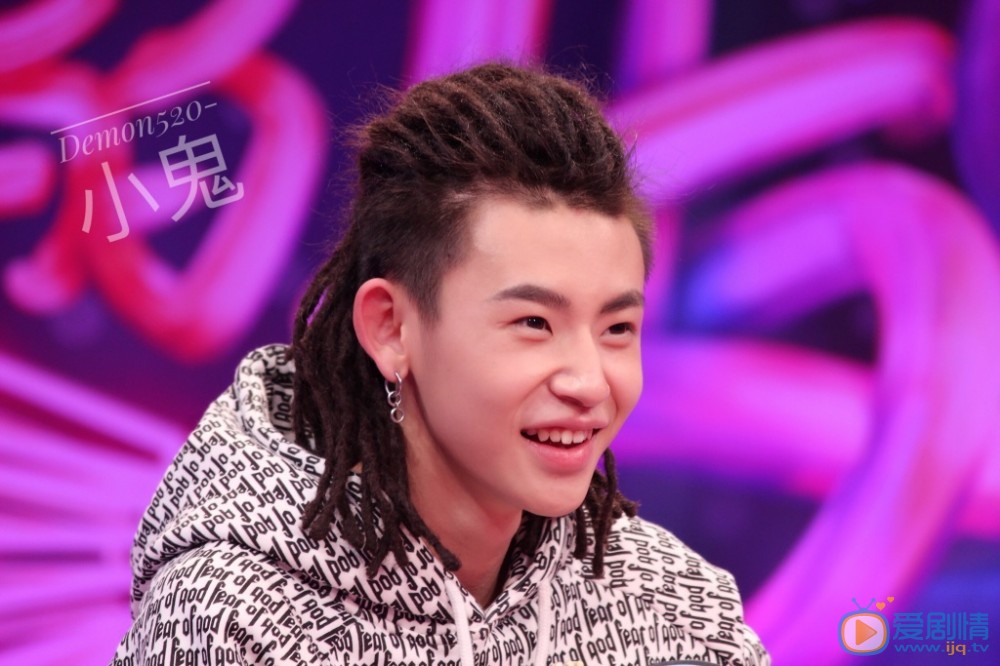 小鬼参加活动写真 小鬼高清写真_小鬼高清剧照