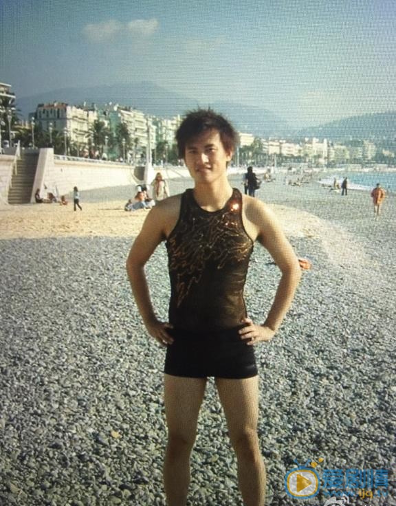 赫子铭早期青涩照 赫子铭高清写真_赫子铭高清剧照