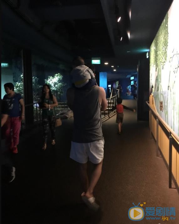 赫子铭亲子照 赫子铭高清写真_赫子铭高清剧照