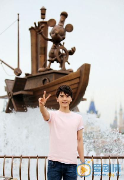 李宗霖生活照 李宗霖高清写真_李宗霖高清剧照