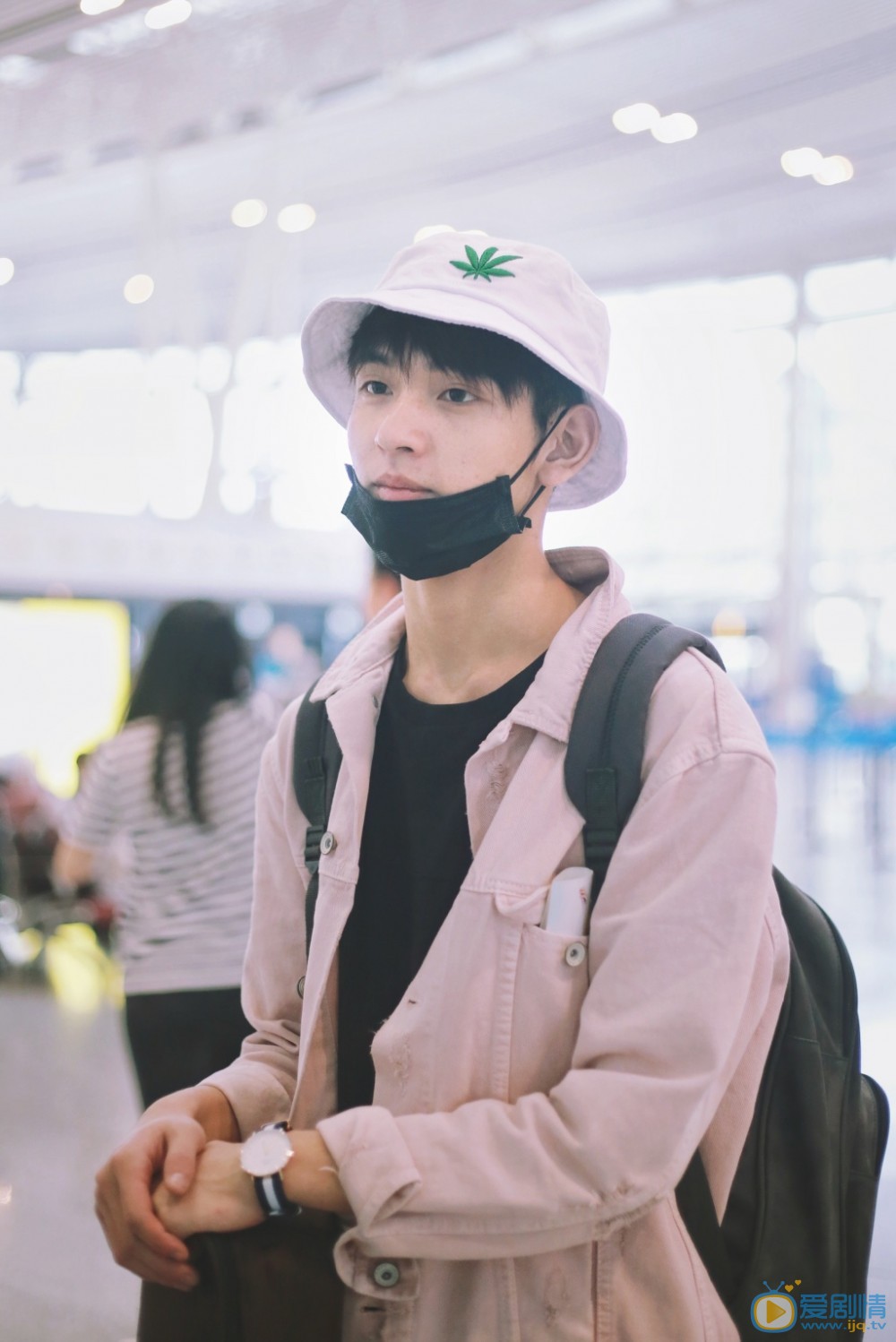 明鹏生活照写真 明鹏高清写真_明鹏高清剧照