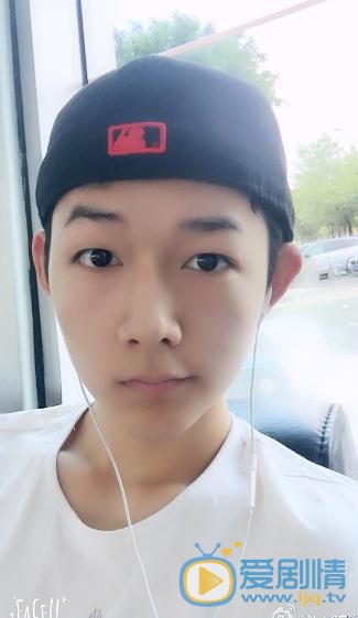明鹏生活照写真 明鹏高清写真_明鹏高清剧照
