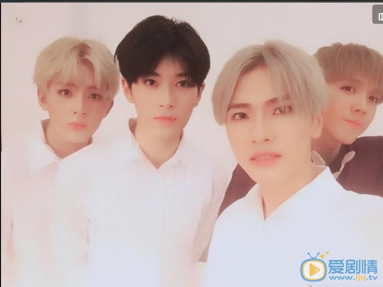 叶泓希乐队合照写真 叶泓希高清写真_叶泓希高清剧照