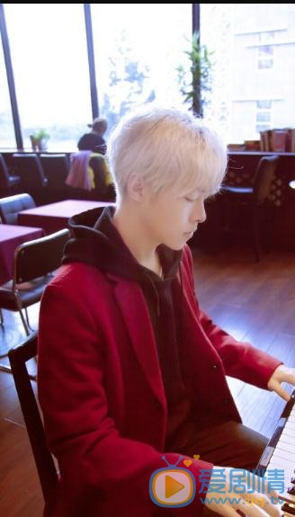 李志杰街拍写真 李志杰高清写真_李志杰高清剧照