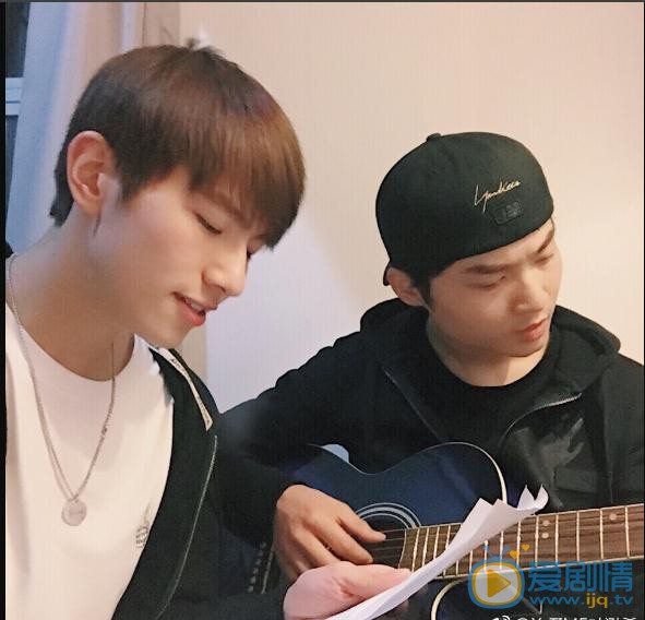 叶泓希乐队合照写真 叶泓希高清写真_叶泓希高清剧照