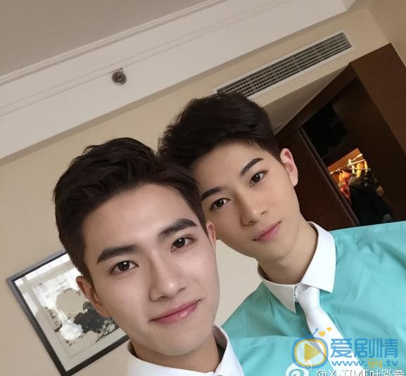 叶泓希乐队合照写真 叶泓希高清写真_叶泓希高清剧照