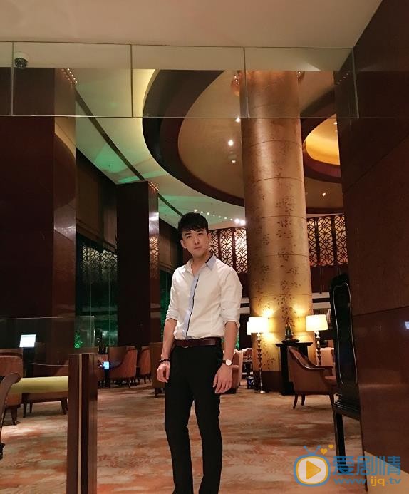 王奕然生活照 王奕然高清写真_王奕然高清剧照