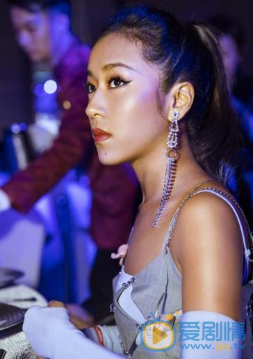 吉克隽逸性感写真 吉克隽逸高清写真_吉克隽逸高清剧照