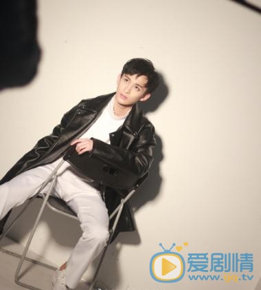 陈斯琪帅气写真 陈斯琪高清写真_陈斯琪高清剧照