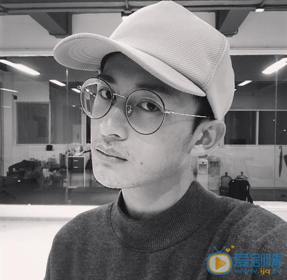 陈斯琪自拍写真 陈斯琪高清写真_陈斯琪高清剧照
