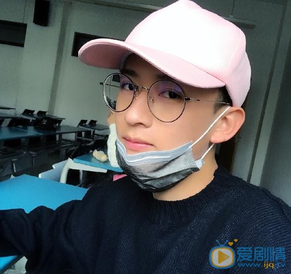 陈斯琪自拍写真 陈斯琪高清写真_陈斯琪高清剧照