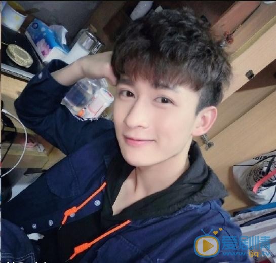 陈斯琪自拍写真 陈斯琪高清写真_陈斯琪高清剧照
