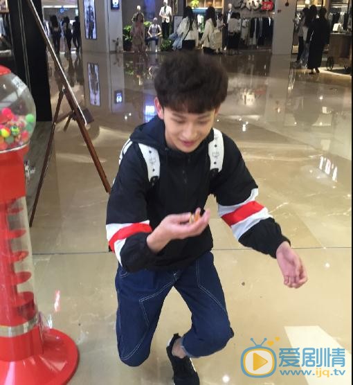 陈斯琪街拍写真 陈斯琪高清写真_陈斯琪高清剧照