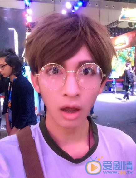 陈斯琪夏日写真 陈斯琪高清写真_陈斯琪高清剧照