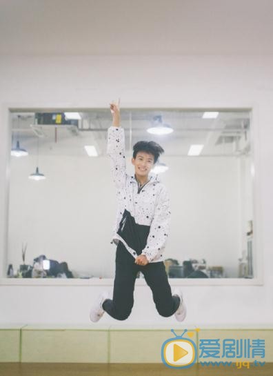 陈斯琪街拍写真 陈斯琪高清写真_陈斯琪高清剧照