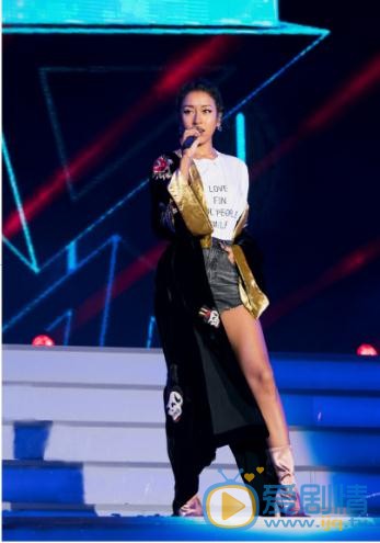 吉克隽逸演唱会写真 吉克隽逸高清写真_吉克隽逸高清剧照