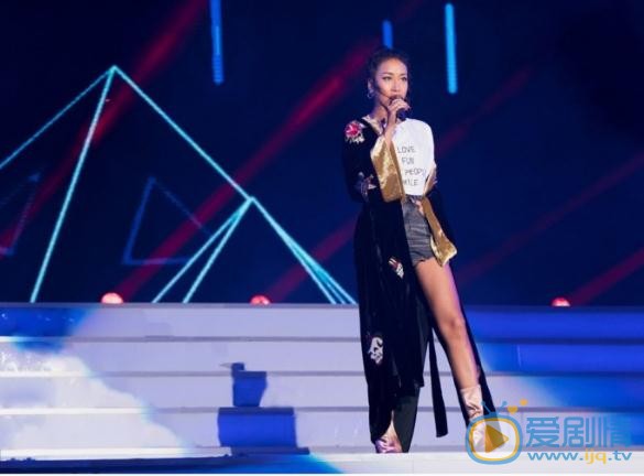 吉克隽逸演唱会写真 吉克隽逸高清写真_吉克隽逸高清剧照