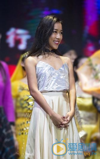 吉克隽逸气质写真 吉克隽逸高清写真_吉克隽逸高清剧照